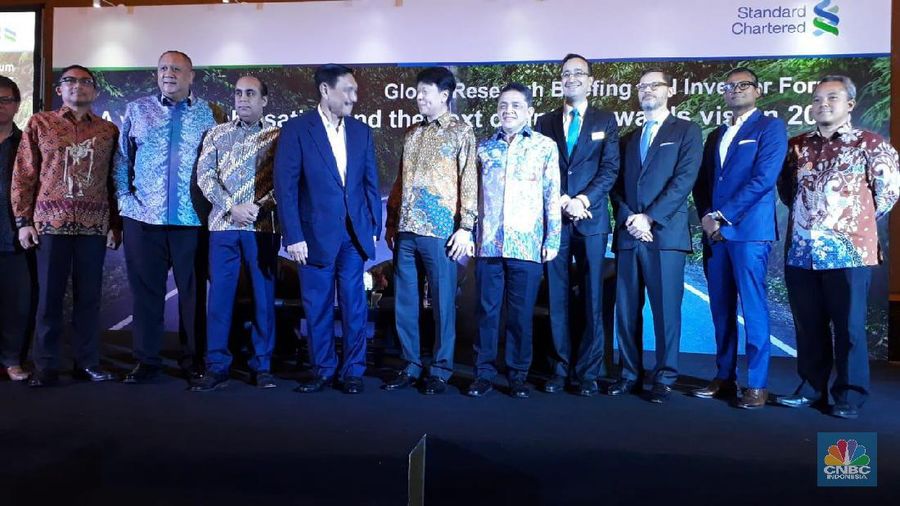 Menko Kemaritiman dan Investasi Luhut Binsar Pandjaitan menghadiri Standard Chartered Global Research Briefing and Investor Forum 2020 di Hotel Mulia Senayan. (CNBC Indonesia/Ferry Sandi)