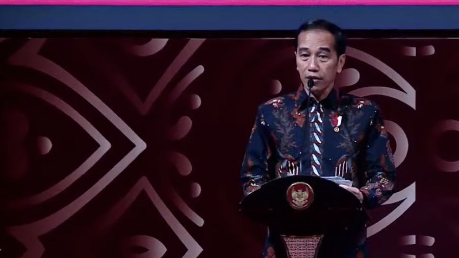 Presiden Jokowi akan memperpanjang usia pensiun para anggota TNI termasuk perwira, bintara, dan tantama.
