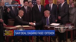 Wajah Sumringah Trump Saat Teken Damai Dagang Fase I AS-China