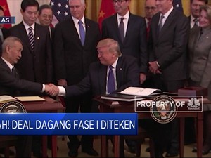 Wajah Sumringah Trump Saat Teken Damai Dagang Fase I AS-China