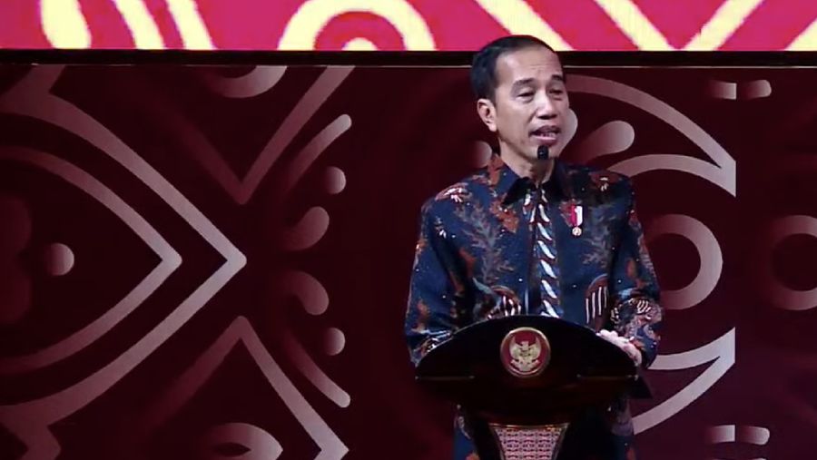 Presiden Joko Widodo (Jokowi) menjadi pembicara kunci dalam Pertemuan Tahunan Industri Jasa Keuangan di Ritz Carlton