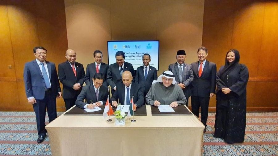 PLTS Terapung di Waduk Cirata kapasitas 145 MW AC ini akan dimulai konstruksi nya pada awal 2021.