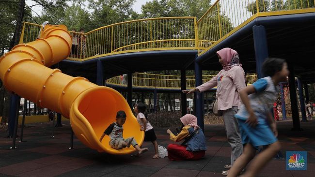Wajah Baru Taman Puring yang Menarik Minat Anak Bermain