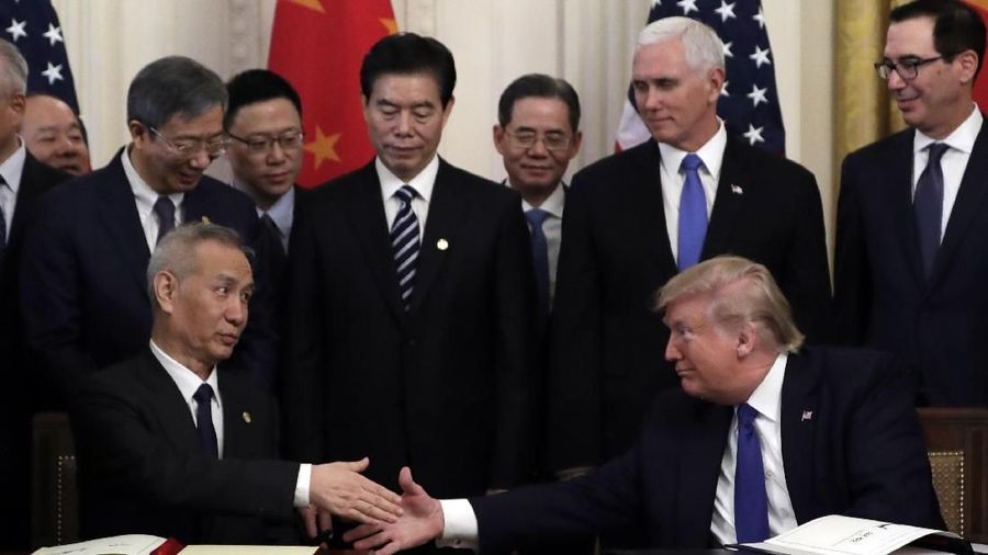 Perjanjian damai dagang Fase I antara Amerika Serikat dan China terancam karena corona