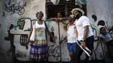 Festival ini tidak selalu ramai, kerap menyisakan kursi kosong. Tapi hal itu tak mengurangi kegembiraan yang menguar. (AP Photo/Ramon Espinosa)