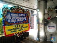 Bongkar Skandal Jiwasraya, Erick Kebanjiran Karangan Bunga