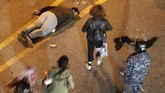Pertumbuhan ekonomi pun anjlok dalam beberapa tahun terakhir. Itu diperparah dengan kebuntuan politik sebagai dampak perang di negara tetangganya, Suriah. (AP Photo/Hussein Malla)