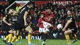 Penyerang MU Anthony Martial nyaris mencetak gol ke gawang Wolverhampton. (AP Photo/Rui Vieira)