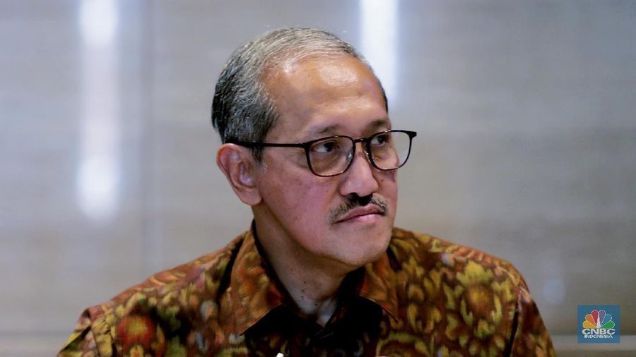 Anggota Dewan Komisioner OJK, Deputi Gubernur Bank Indonesia, Dody Budi Waluyo. (վ/Tri Susilo)