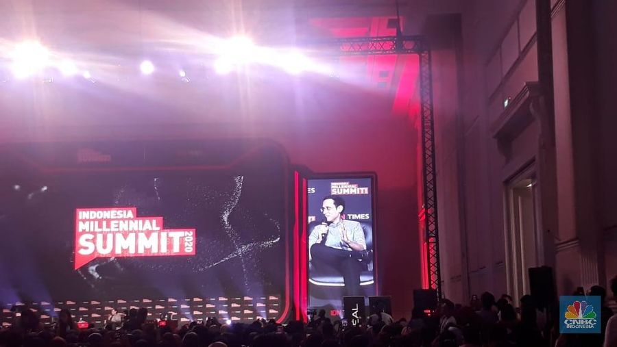 Mendikbud Nadiem Makarim menjelaskan keputusannya menggandeng Netflix. Keputusan ini menuai kritik karena Netflix belum patuh pada aturan Indonesia.