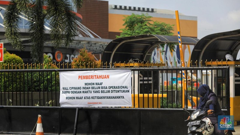 Pasca banjir awal tahun hingga kini, mall tersebut masih belum beroperasi.