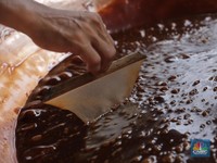 Menu Khas Imlek! Intip Proses Pembuatan Dodol & Kue Keranjang