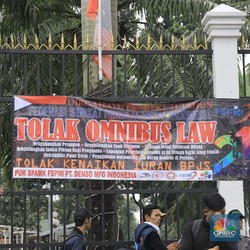 Sederet Fakta Omnibus Law yang Bikin Ribuan Buruh Marah