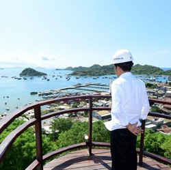 Naik Pinisi, Jokowi Bakal Keliling Labuan Bajo Hari Ini