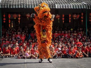 Asal-usul Barongsai, Sejarahnya Masuk Indonesia dan Maknanya