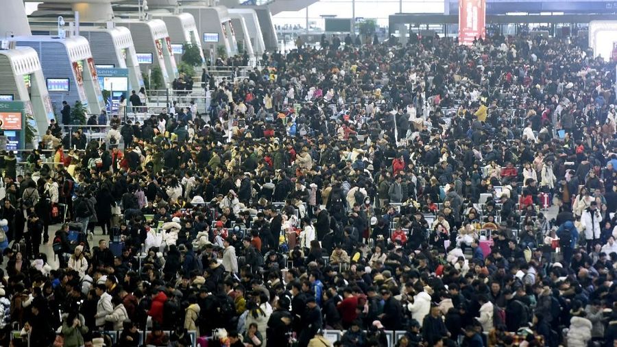 Jelang perayaan Imlek, warga China juga melakukan ritual mudik.