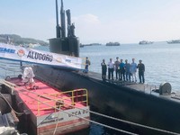 Jokowi Menengok Kapal Selam Buatan Pertama RI di Surabaya