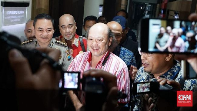 Ari Sigit Cucu Soeharto Serahkan Duit Rp3,5 M dari Memiles