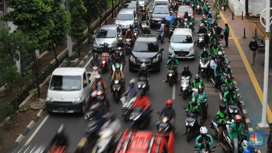 Ilustrasi Ojek Online. (CNBC Indonesia/Tri Susilo)