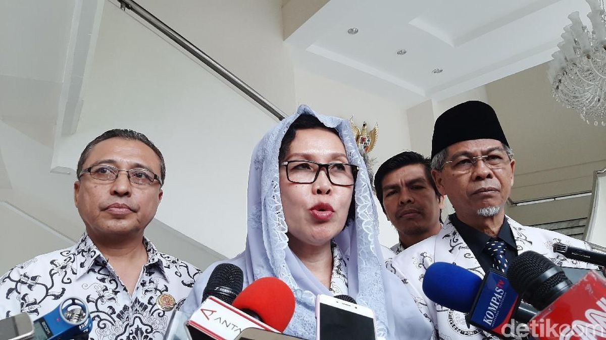 Kebijakan Tak Naik Kelas Bakal Berlaku Lagi, PGRI Bicara Kompetensi Siswa — NadiKabar.com
