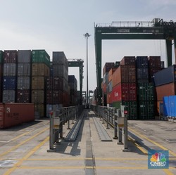 Impor RI Rontok -32,55%, Neraca Dagang Surplus US$ 3,26 M