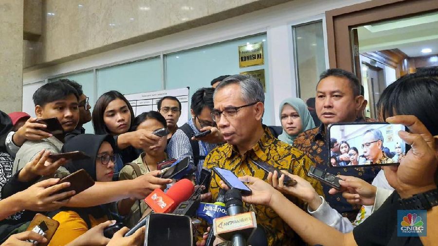 Komisi XI DPR RI menggelar Rapat Kerja dengan Otoritas Jasa Keuangan (OJK).