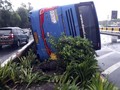 Damri Terbalik di Tol Bawa 48 Penumpang, Tak Ada Korban Jiwa