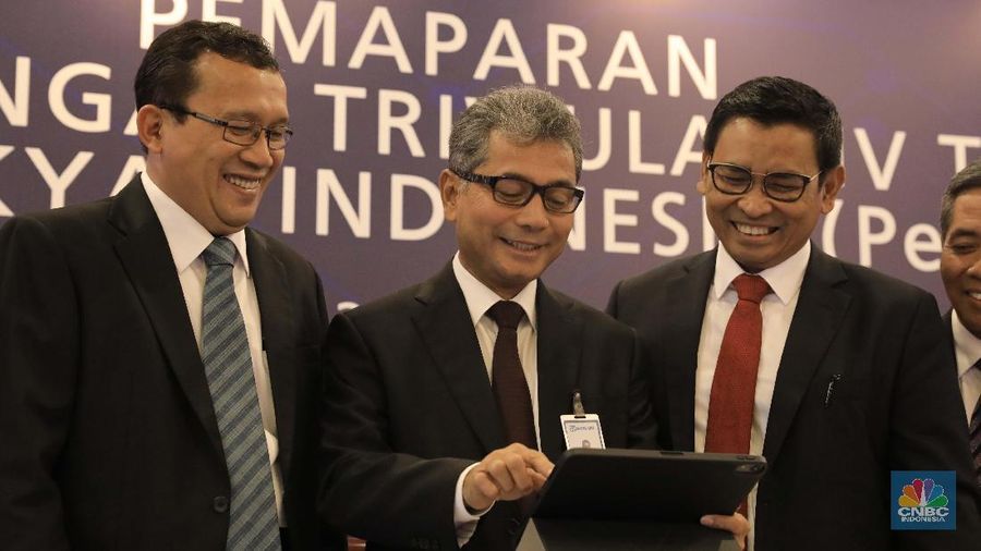Saham PT Bank Rakyat Indonesia Tbk (BBRI) rally di puncak harga tertinggi selama 5 hari berturut-turut.