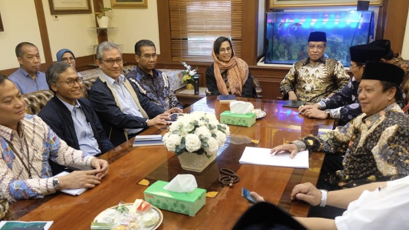 Sri Mulyani berkunjung ke kantor PBNU untuk bersilaturahmi dan berdiskusi bersama.