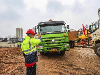 Ngebut, China Bangun Rumah Sakit Khusus Corona