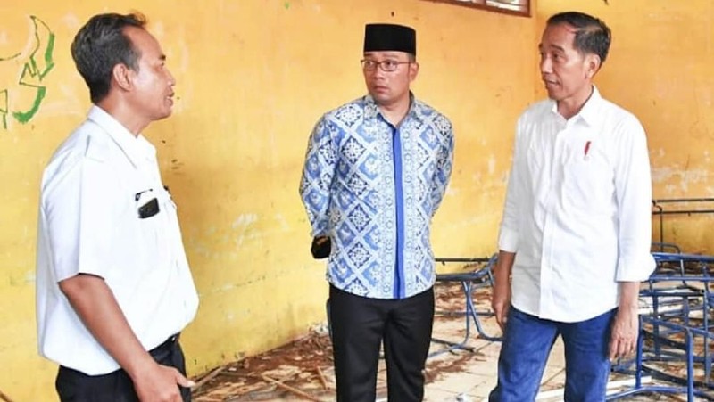 Presiden Jokowi menginstruksikan Kementerian PUPR untuk melakukan perbaikan gedung sekolah sejak Maret 2019 dengan dana APBN.