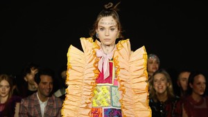 Sentuhan Upcycling Trendi Viktor & Rolf