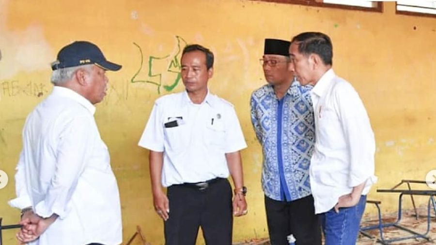 Presiden Jokowi menginstruksikan Kementerian PUPR untuk melakukan perbaikan gedung sekolah sejak Maret 2019 dengan dana APBN.