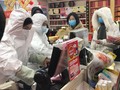 VIDEO: Virus Corona Menyebar, Warga Wuhan Serbu Apotek