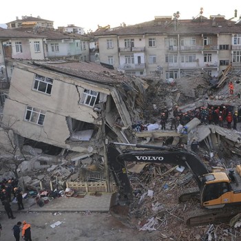 Turki Diguncang Gempa Magnitudo 6,8, Ada 29 Korban Jiwa
