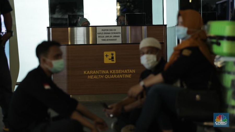 Sejumlah Warga Kerap Menggunakan Masker di Bandara Soekarno Hatta untuk Antisipasi Virus Corona.