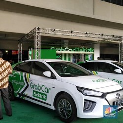 Perhatian! PSBB Ketat Anies, Go Car & Grab Car Maksimal 50%