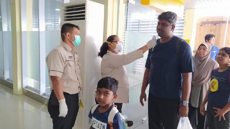 Di Pelabuhan Bintan dan Tanjung Pinang telah dipasang alat thermal scanner per tanggal 24 Januari 2020 untuk mendeteksi peningkatan suhu tubuh penumpang.