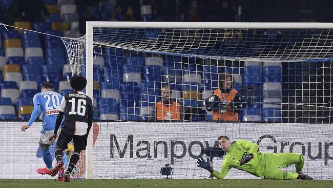 Kalah dari Napoli, Juventus Gagal Menjauh dari Inter