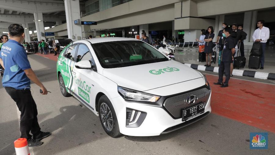 Mobil Listrik Grab Indonesia Kini Tersedia di Bandara Soekarno Hatta.