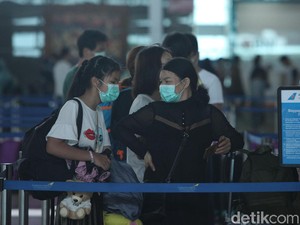 Alasan RI Belum Perlu Perketat Syarat Perjalanan Meski Kasus COVID Ngegas Lagi