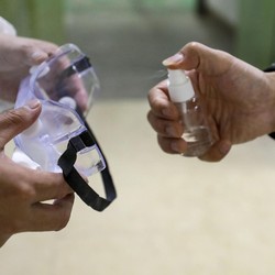 China Catat 116 Kematian Baru, Corona Tewaskan 1.489 Orang