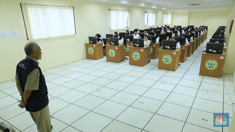 Tes awal bagi calon pegawai negeri sipil (CPNS) adalah Seleksi Kompetensi Dasar (SKD). Tes ini akan dilakukan hingga Februari 2020.
