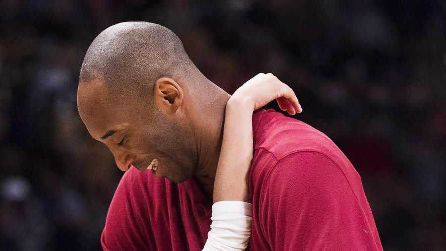 Helikopter naas itu jatuh sekitar 40 mil Barat Laut Los Angeles tengah saat hendak menuju Las Virgenes, menewaskan legenda basket Kobe Bryant dan putrinya. 