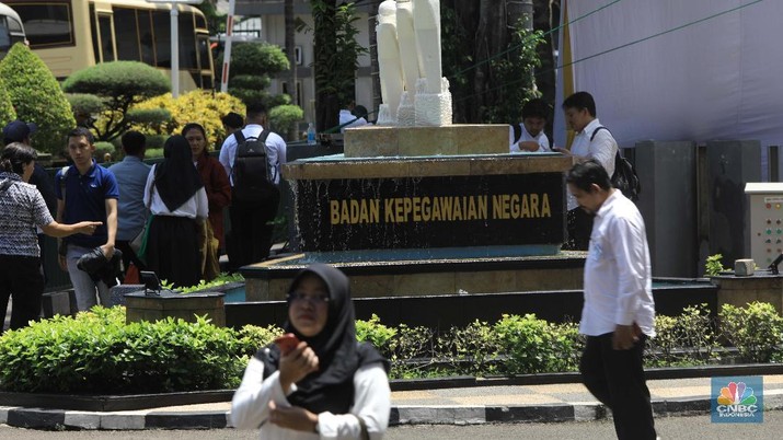 Ilustrasi Badan Kepegawaian Negara (CNBC Indonesia/Muhammad Sabki) Ilustrasi Badan Kepegawaian Negara (CNBC Indonesia/Muhammad Sabki)