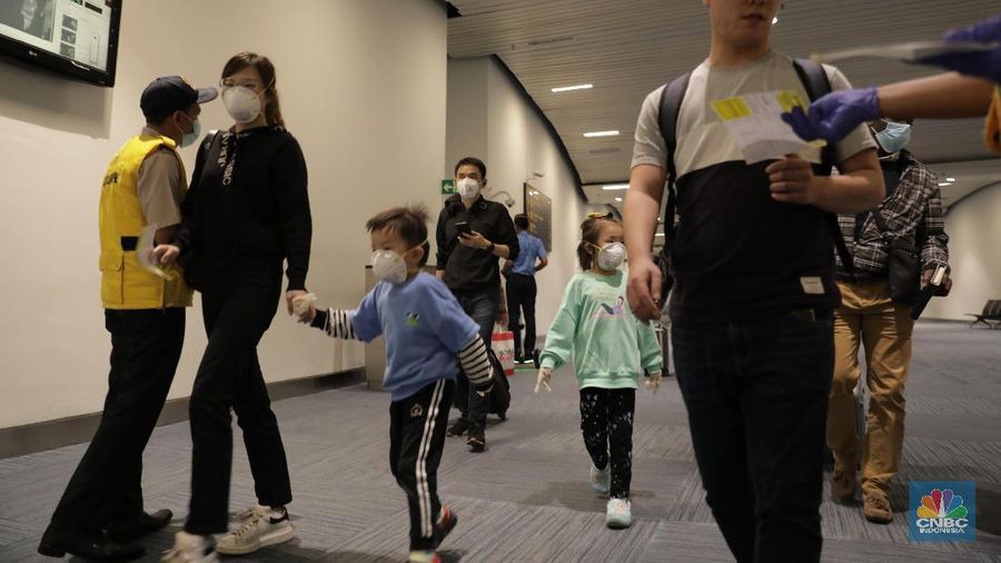 Pencegahan Virus Corona Indonesia. (CNBC Indonesia/Tri Susilo)