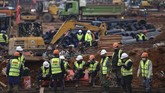 Pembangunan RS khusus pasien virus Corona di Wuhan dimulai ketika muncul laporan kekurangan tempat tidur di rumah sakit yang ditunjuk untuk menangani virus. (STR/AFP)