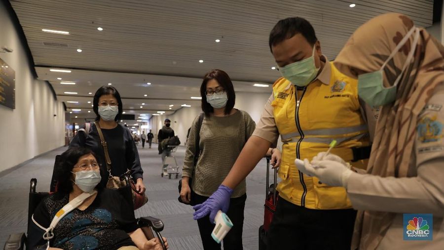 Menyebarnya virus corona ke 16 negara mengakibatkan setidaknya 106 orang meninggal dunia, menimbulkan berbagai sentimen negatif di dunia.