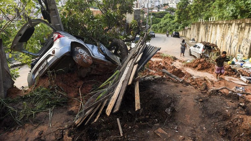 Banjir dan longsor terjadi di Brasil, Senin (27/1/2020) waktu setempat. Musibah itu menyebabkan 54 orang tewas, dan 18 orang hilang.