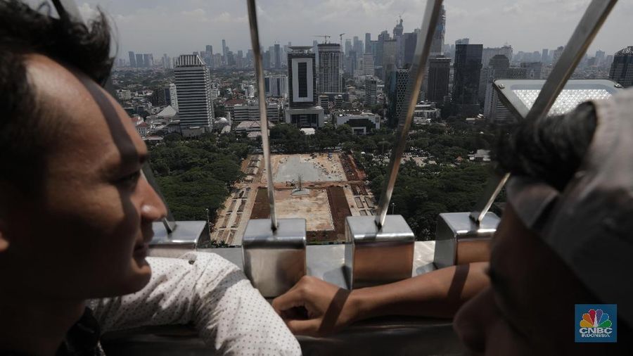 Pemprov DKI Jakarta dan DPRD DKI Jakarta sepakat menghentikan revitalisasi di kawasan Monas.